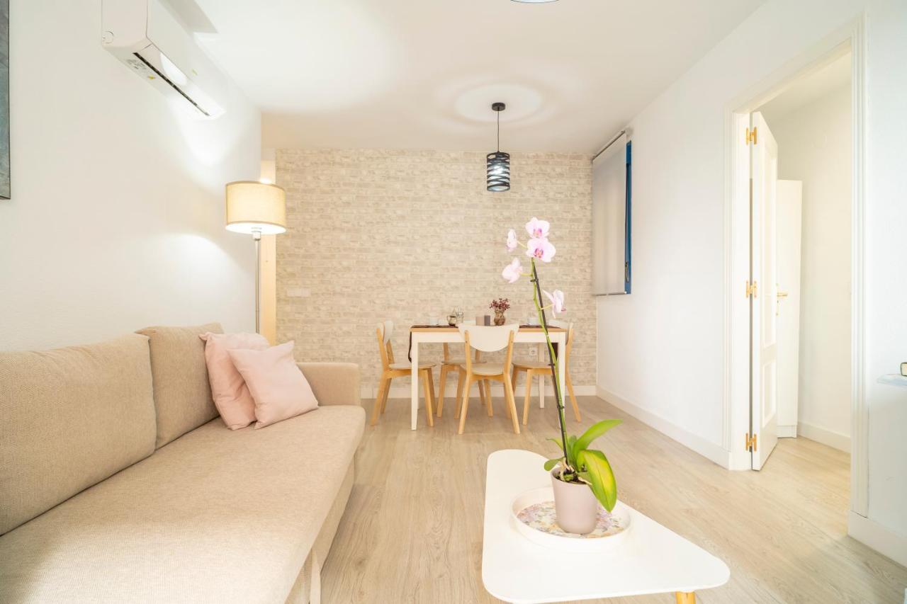 Apartamento Malaga Beach - Center B&C Exteriör bild